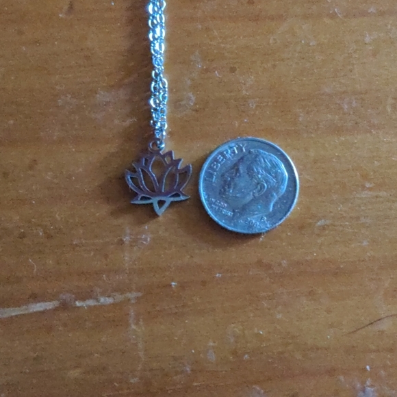 Stainless Steel Lotus Flower Necklace Silver Women's Jewelry - Picture 7 of 7